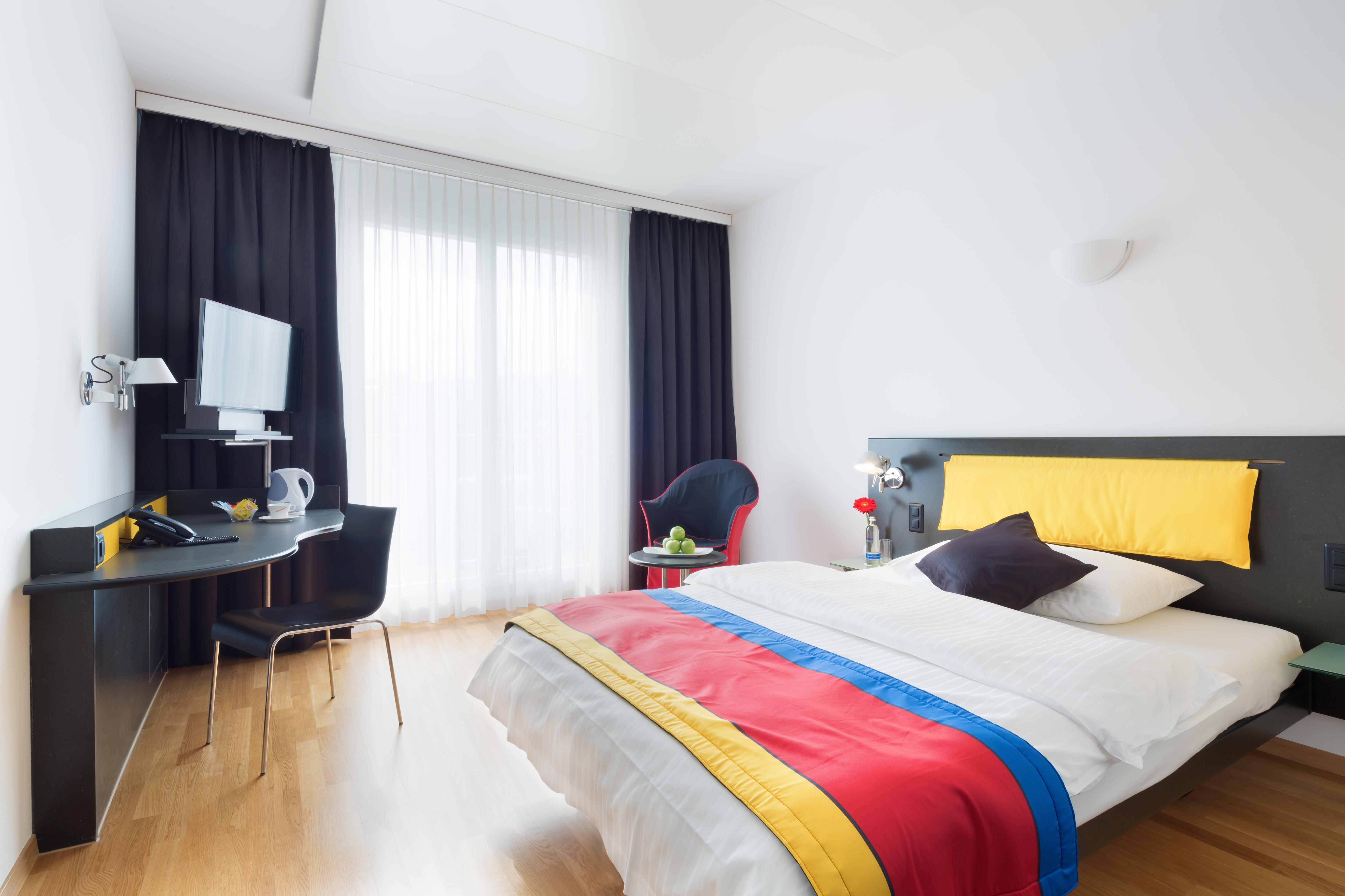 Hotel Allegra Lodge Клотен Екстериор снимка